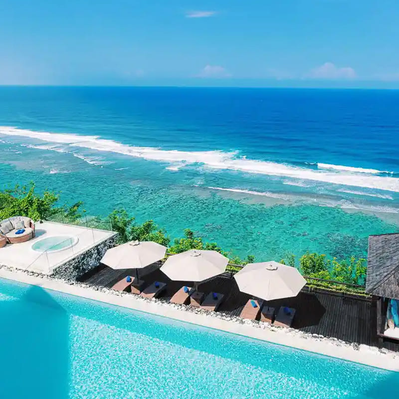 滨海温泉度假村